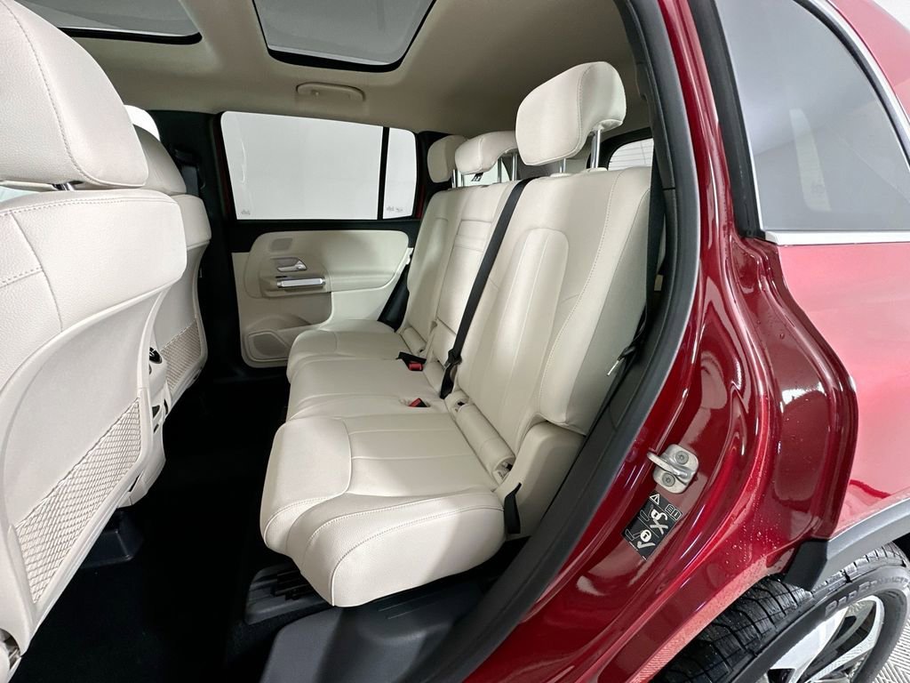 New 2026 MANUFAKTUR Patagonia Red Metallic Mercedes-Benz GLB 250 image 56