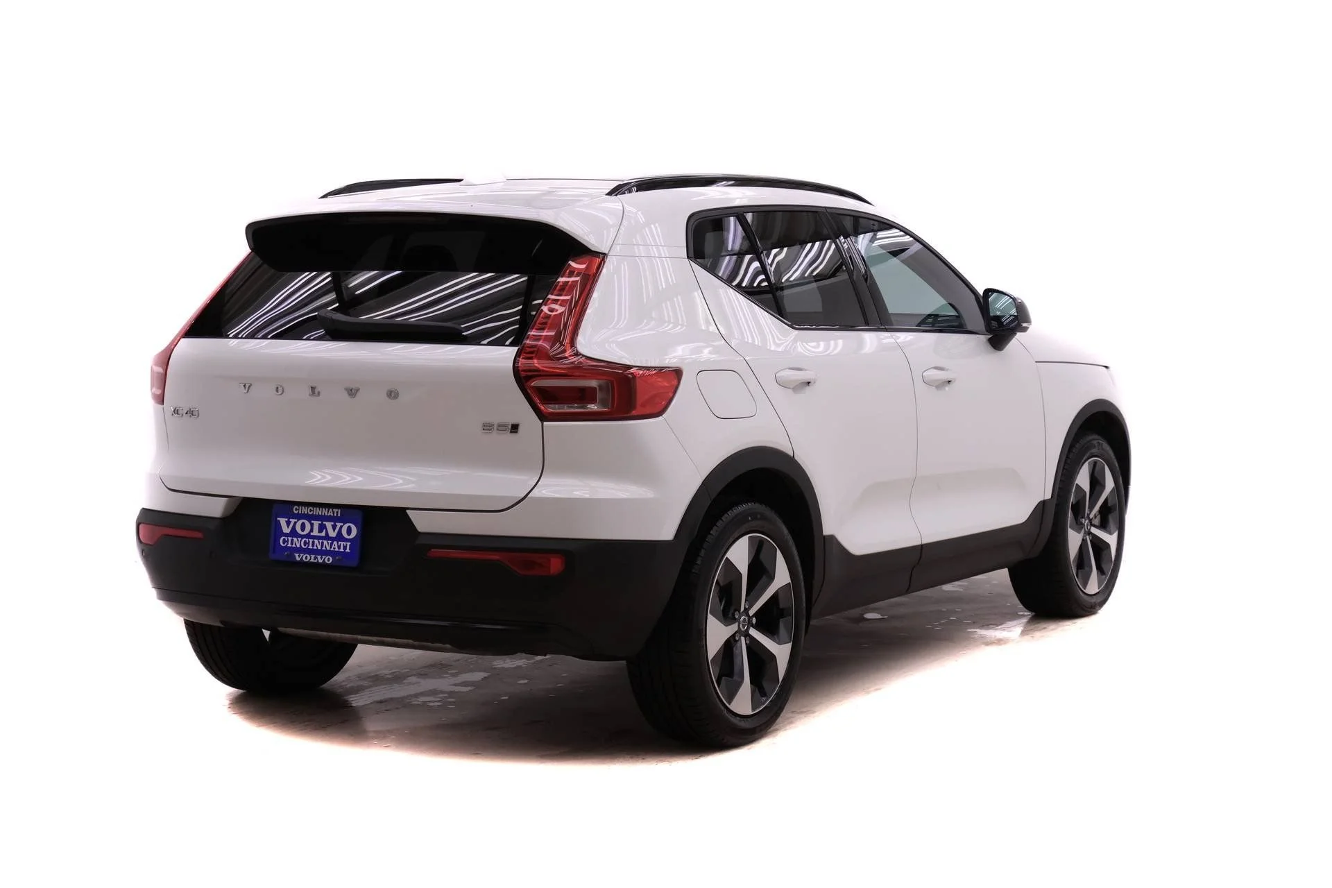 2026 Volvo XC40 Core - Photo 4