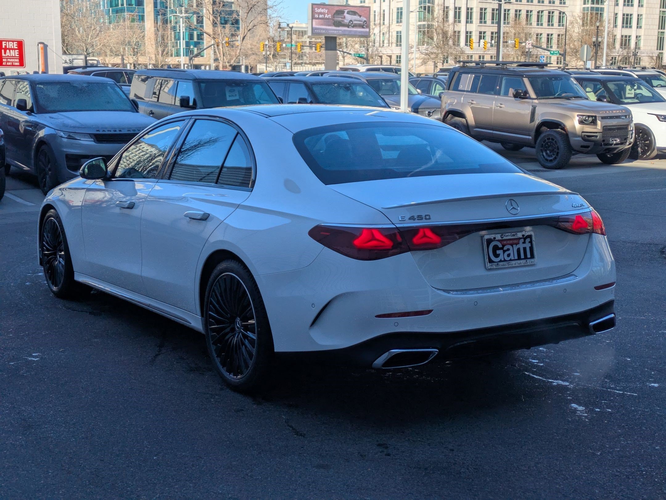 New 2026 Polar White Mercedes-Benz E 450 image 5