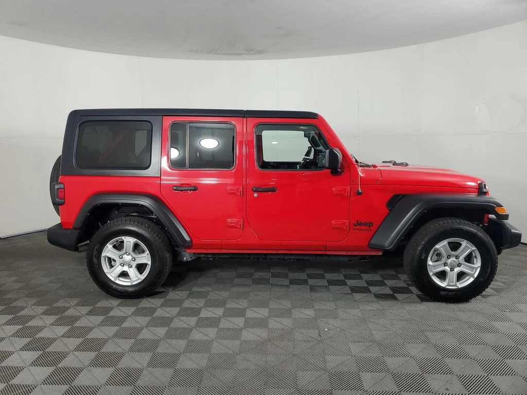 Used 2022 Red Jeep Unlimited Sport S image 3