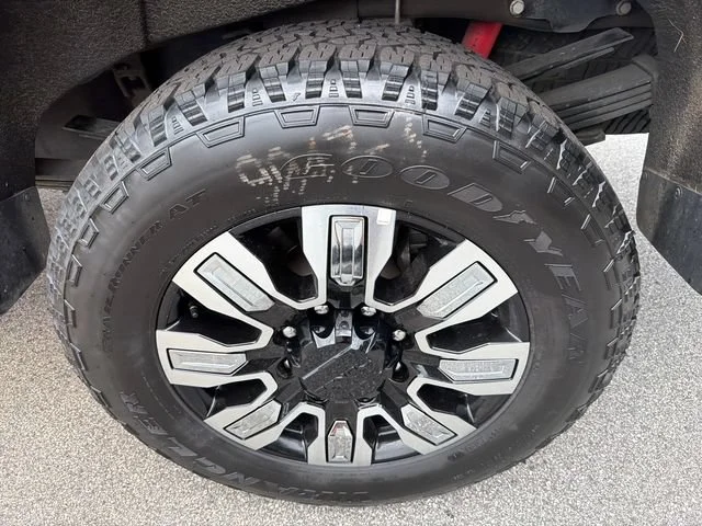 Used 2024 Sterling Gray Metallic Chevrolet High Country image 19