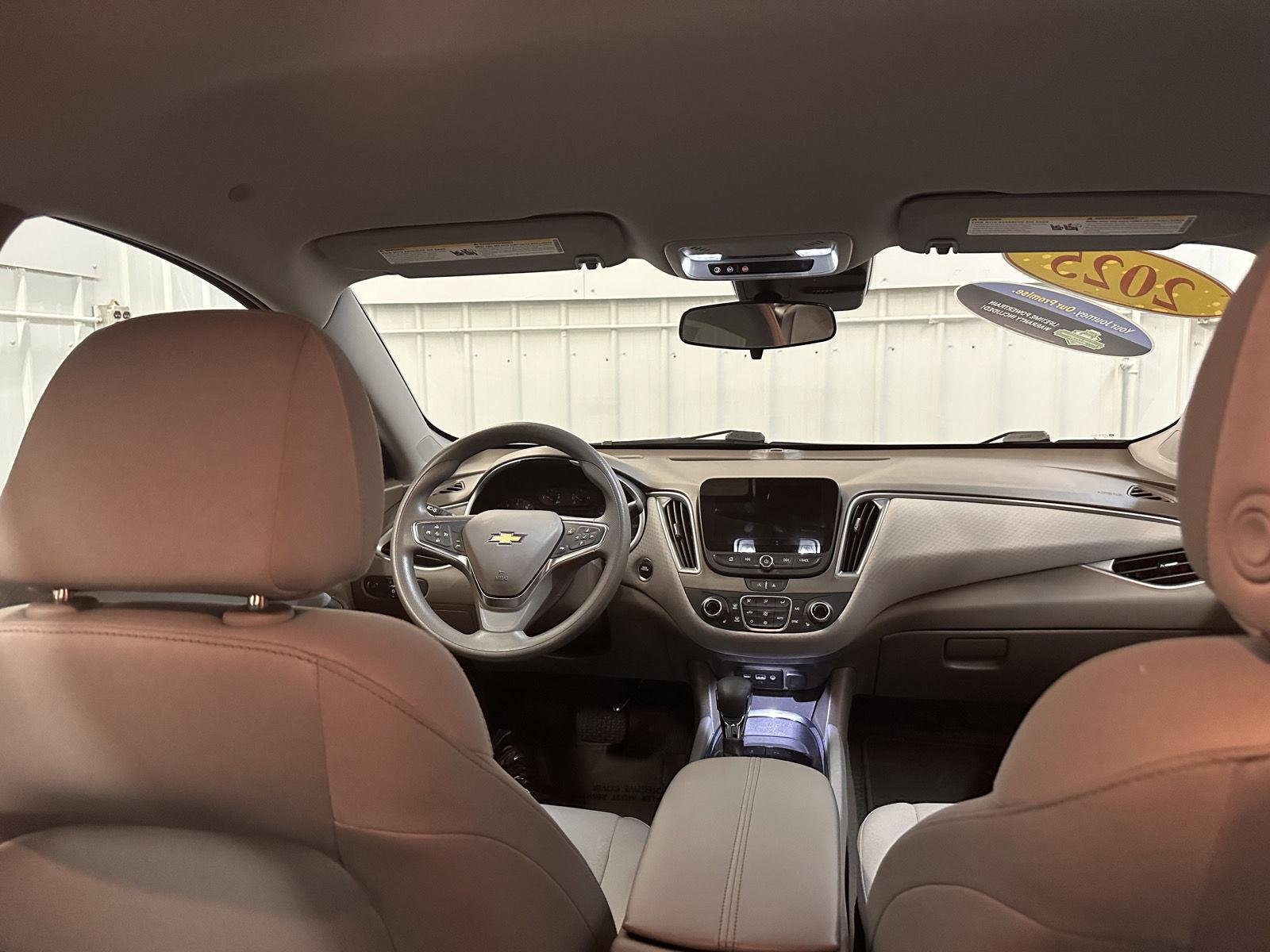 Used 2025 Mineral Gray Metallic Chevrolet LT image 28