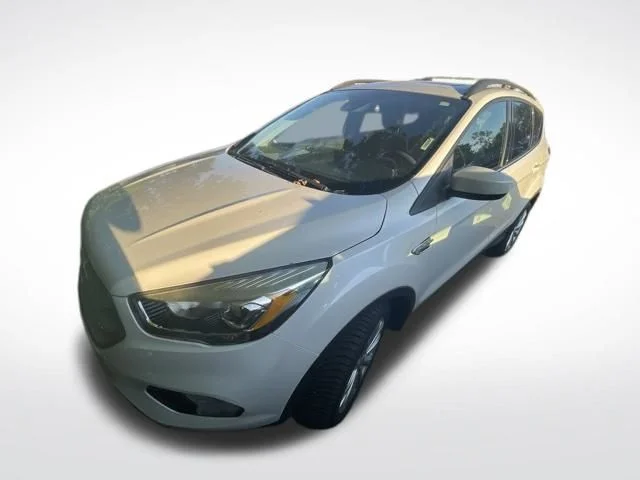 Used 2019 White Ford SEL image 10