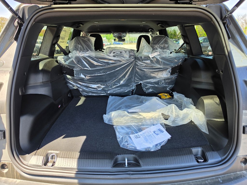 New 2026 Sting-Gray Clear-Coat Exterior Paint Jeep Laredo image 6
