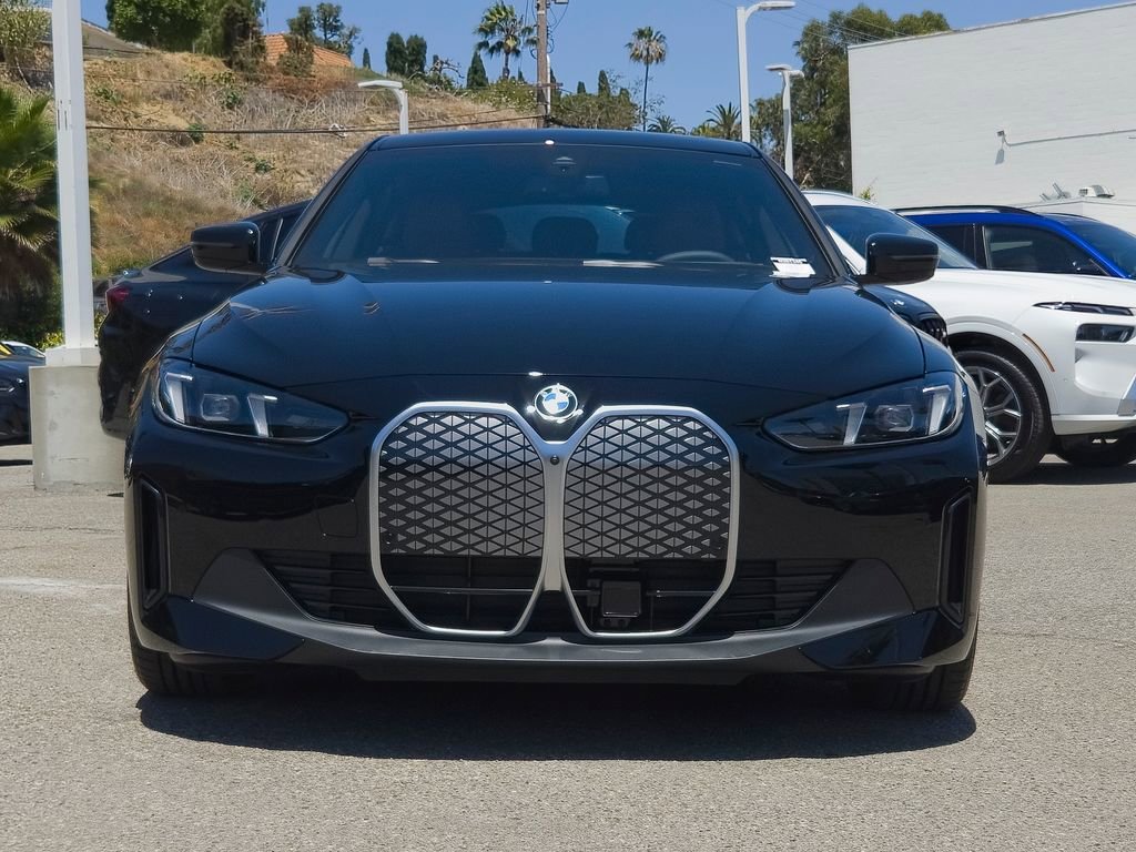 New 2026 Jet Black BMW eDrive40 image 3