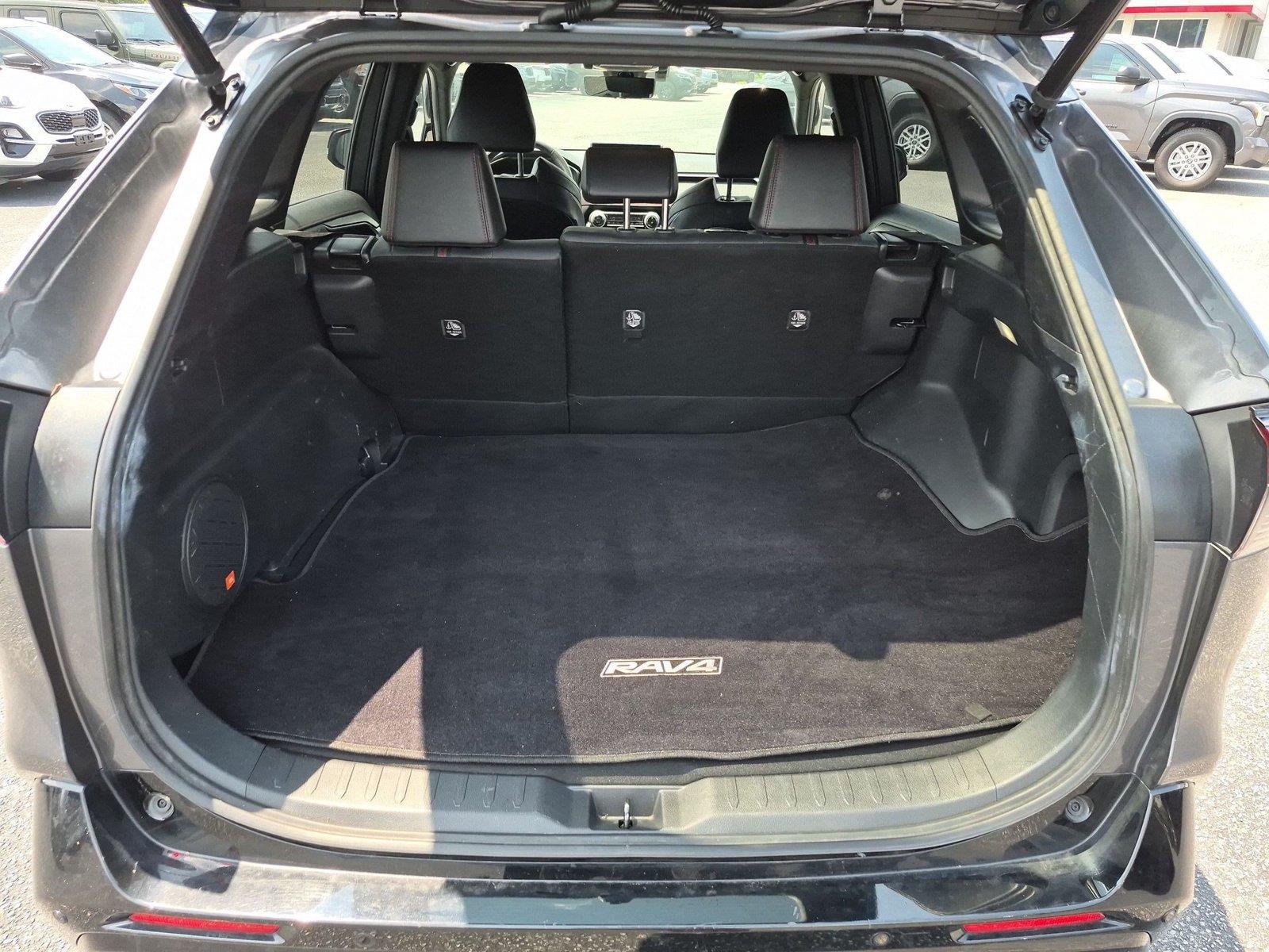 Used 2022  Toyota XSE image 34