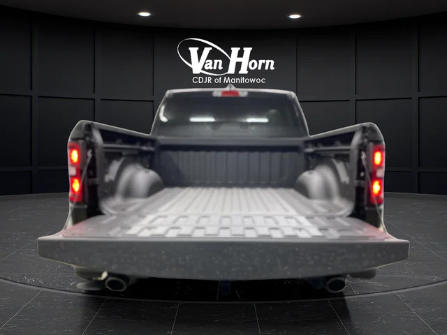 New 2026 Diamond Black Crystal Pearl-Coat Exterior Paint RAM Big Horn/Lone Star image 9