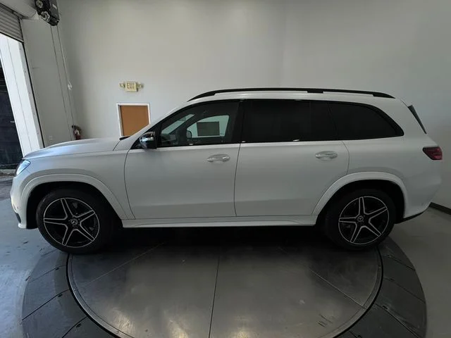New 2026 Moonlight White Magno Mercedes-Benz GLS 450 image 17