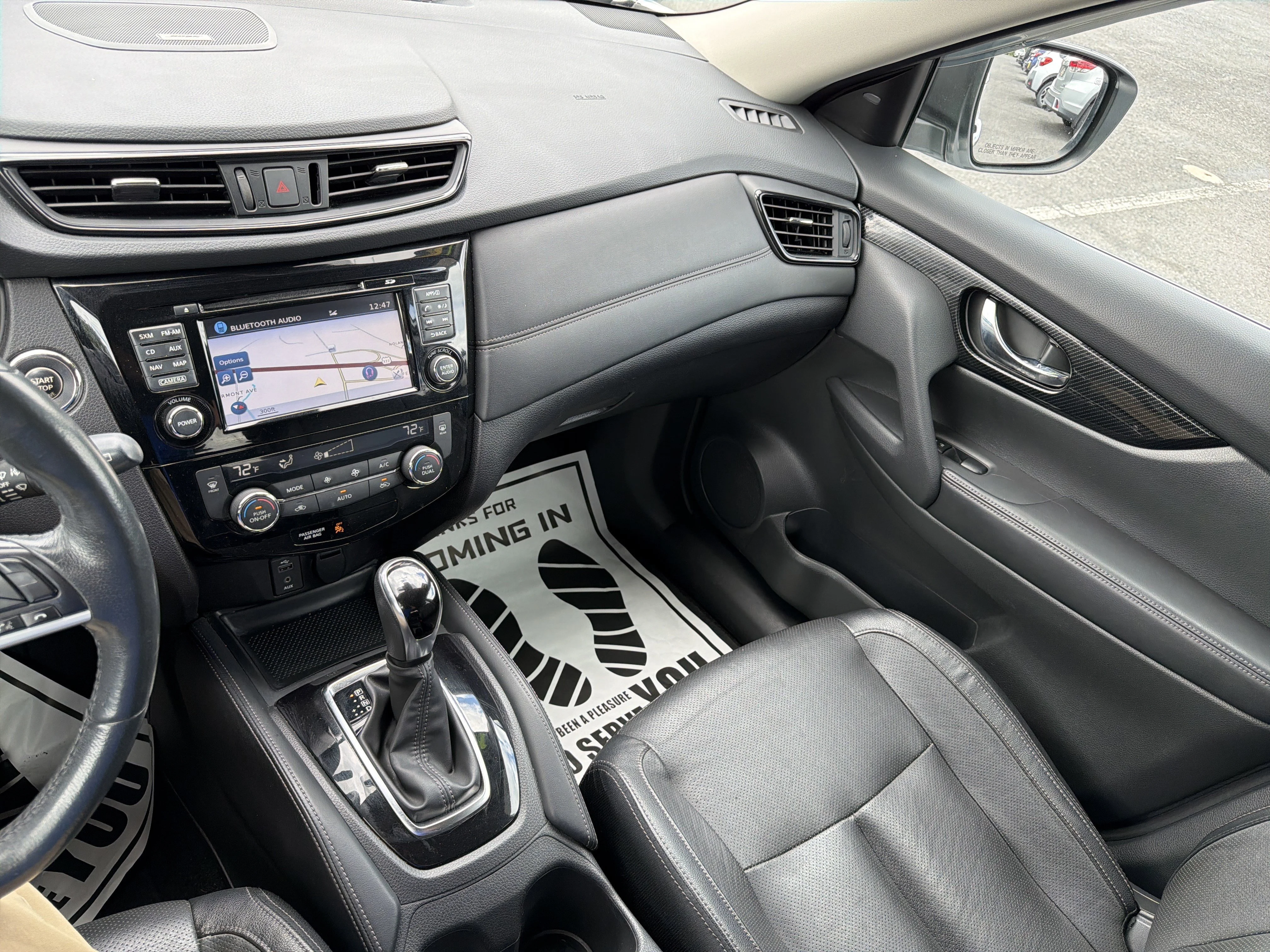 Used 2017 Brilliant Silver Nissan SL image 24
