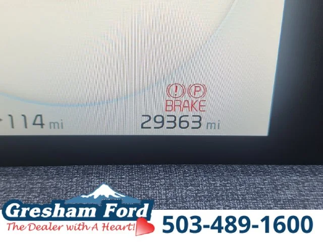 Used 2023 Snow White Pearl Kia Wind image 22