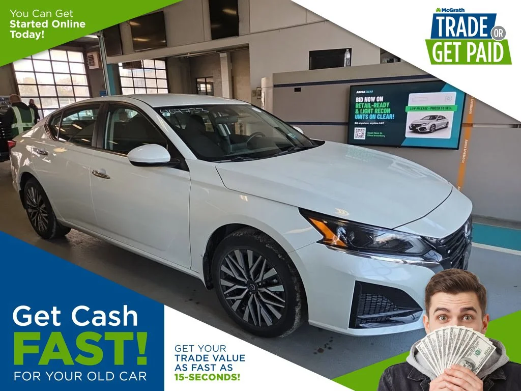 Used 2023 White Nissan 2.5 SV image 1
