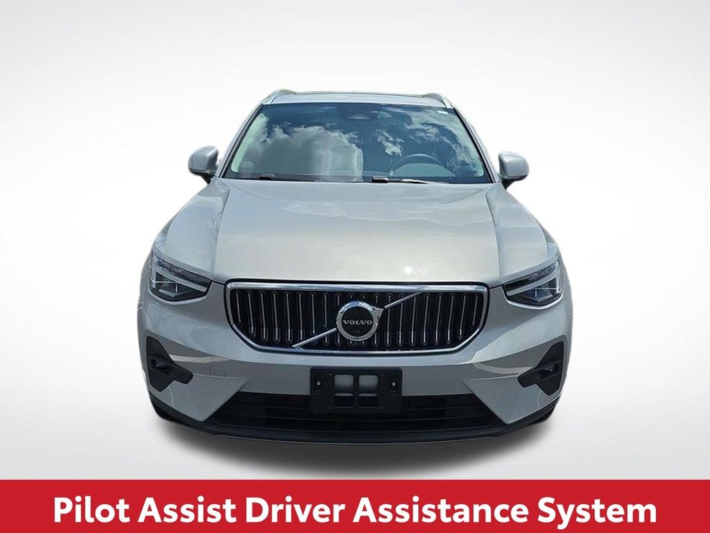 2023 Volvo XC40 Plus - Photo 15