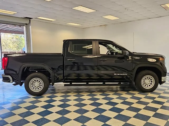 New 2026 Onyx Black GMC Pro image 8