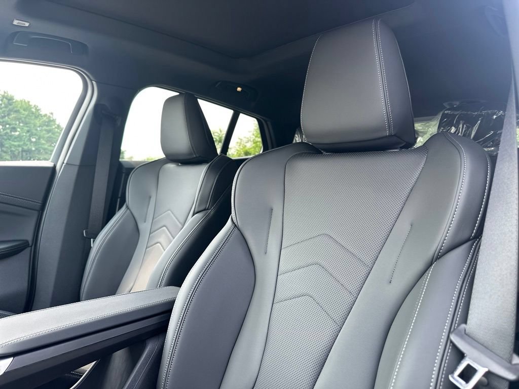 New 2026 Skyscraper Grey Metallic BMW xDrive28i image 16
