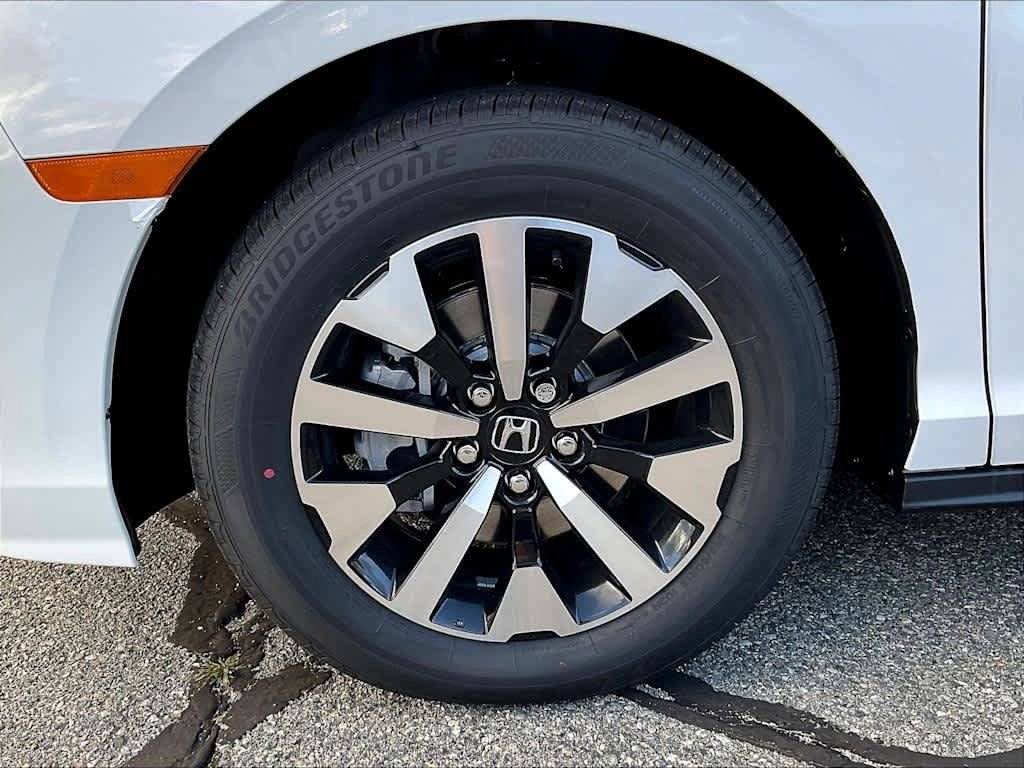 2026 Honda Odyssey — photo 8