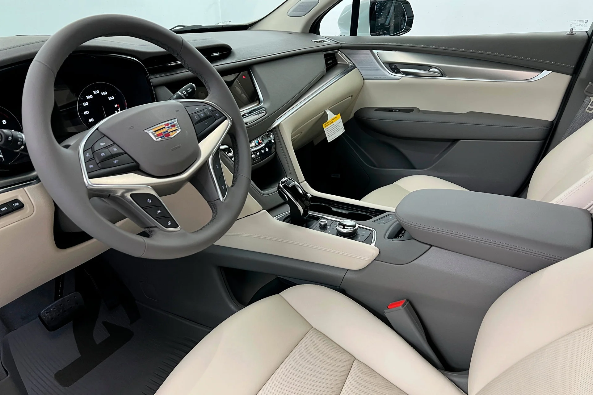 New 2026 Crystal White Tricoat Cadillac Premium Luxury image 15