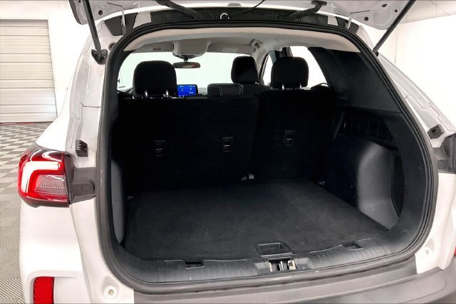Used 2025 Oxford White Ford Active image 37