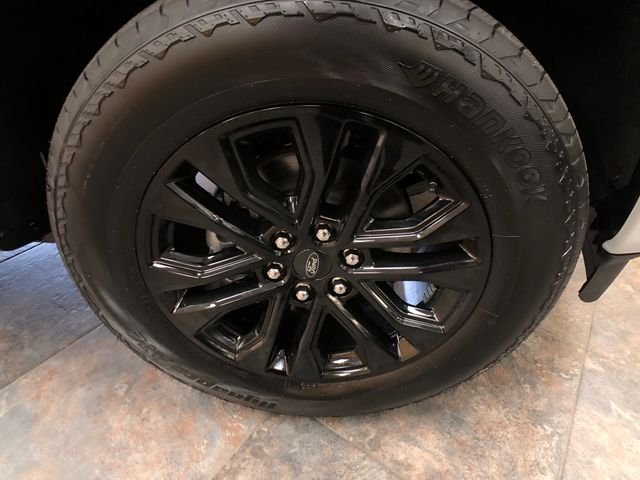 New 2026 Avalanche Ford Lariat® image 9