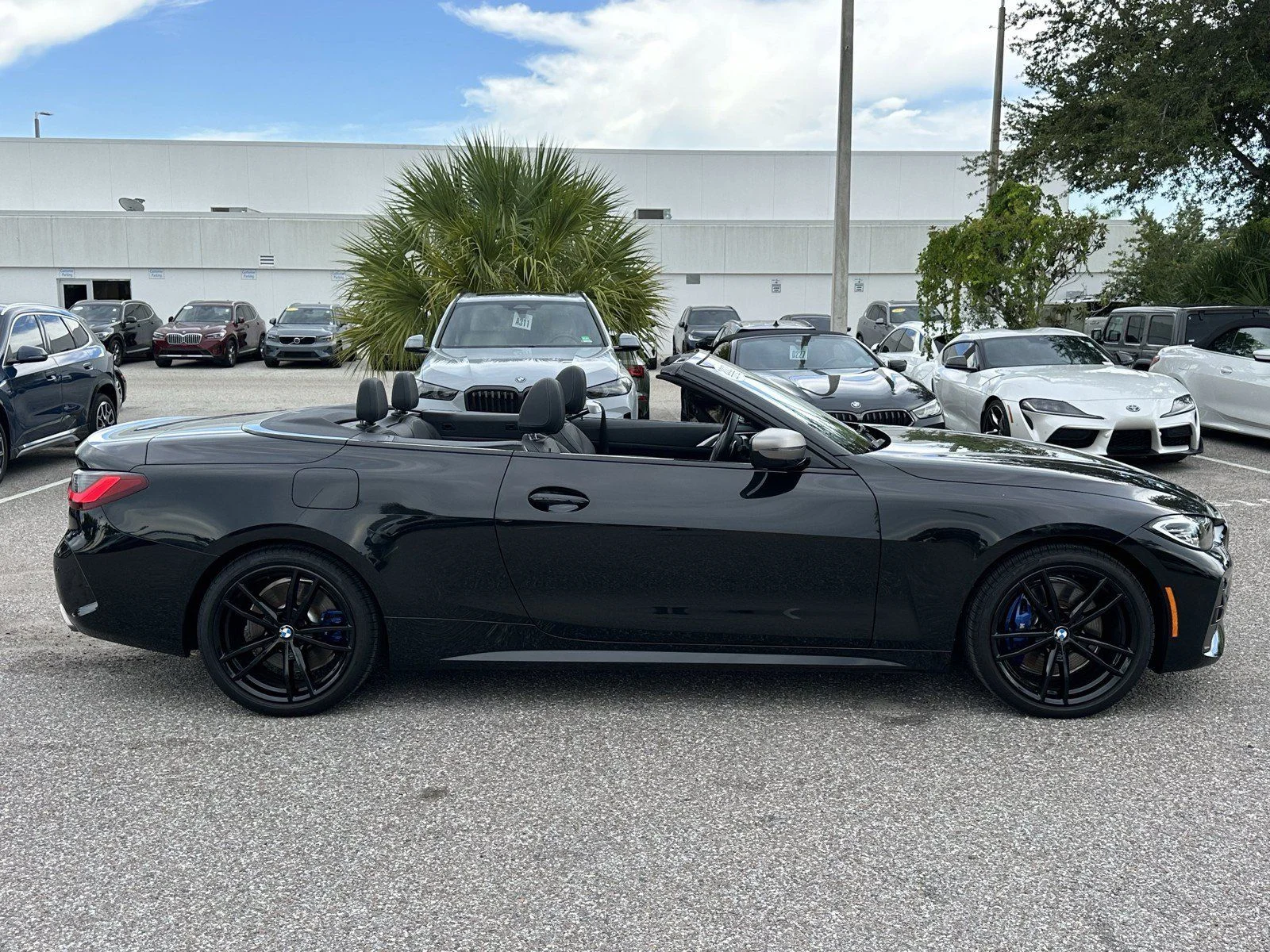 Certified Used 2023 Black Sapphire Metallic BMW M440i xDrive image 27