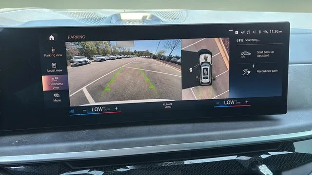 Used 2023 White BMW xDrive40i image 24