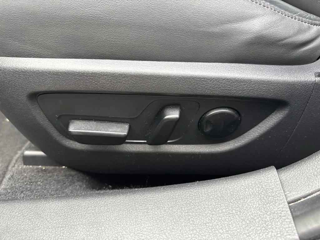 Used 2020 Gray Mazda Premium image 9