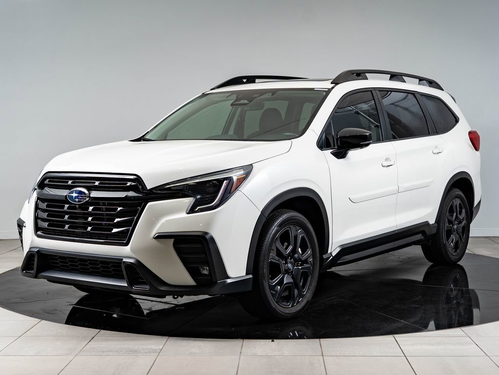 Used 2024 Crystal White Pearl Subaru Onyx Edition image 1