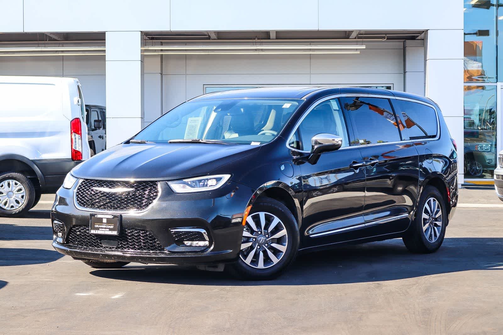 2023 Chrysler Pacifica Hybrid Limited