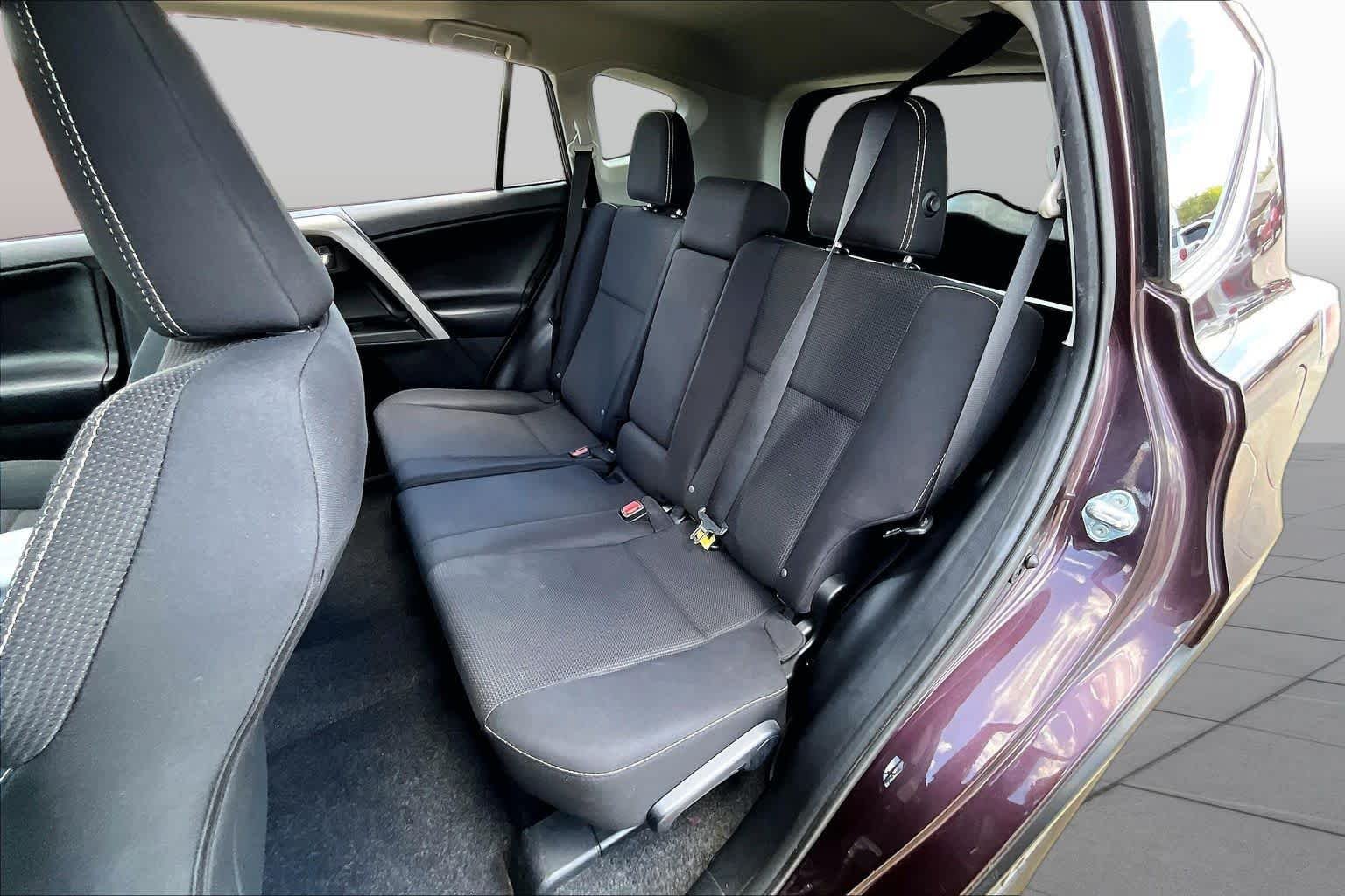Used 2017 Black Currant Metallic Toyota XLE image 18