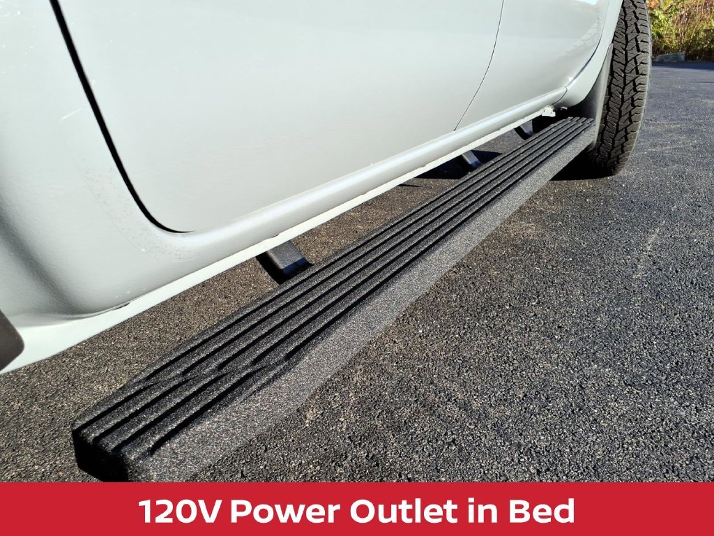 New 2027 Boulder Gray Pearl Nissan Crew Cab SV sport image 10