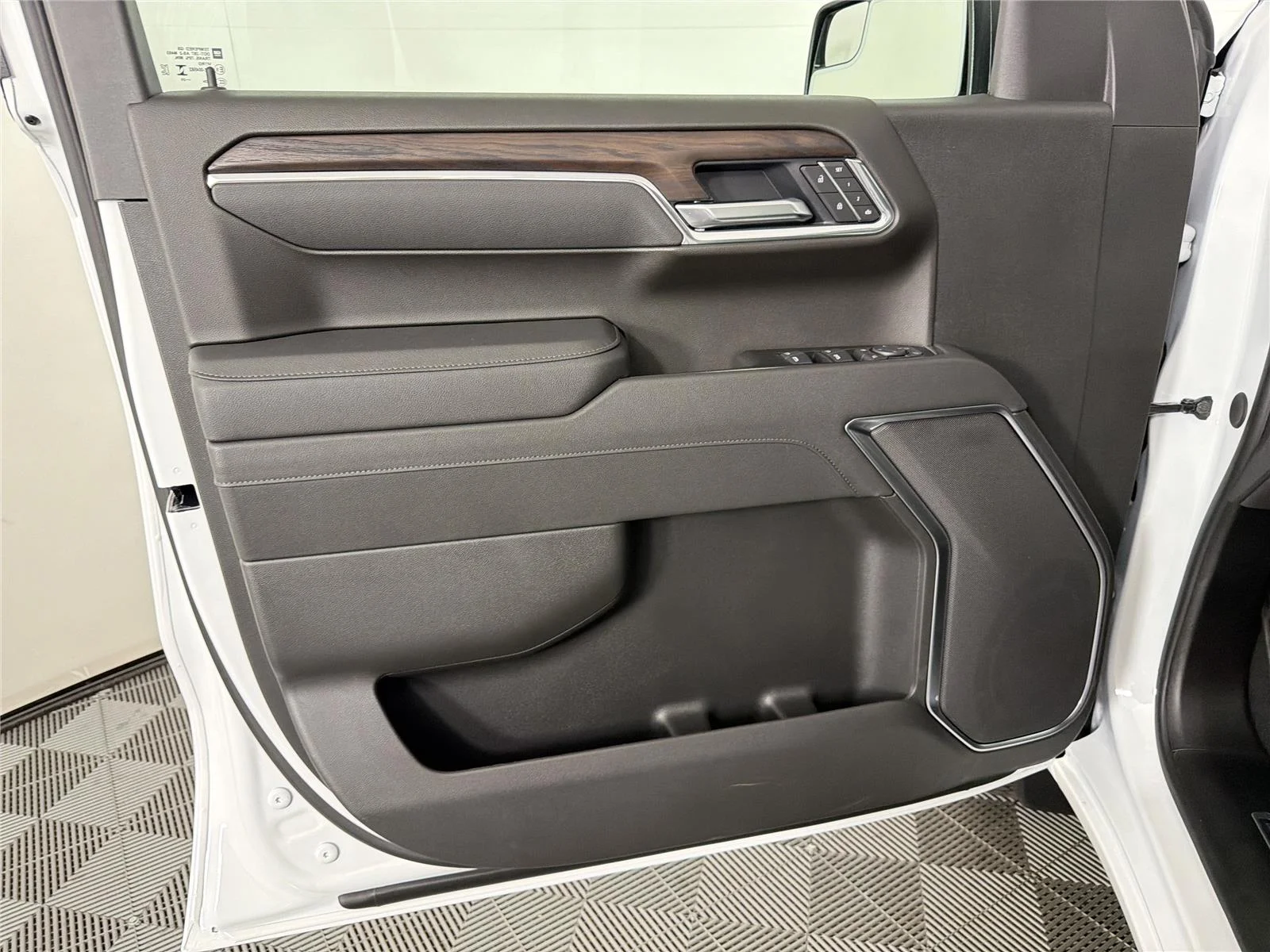 New 2026 Summit White GMC SLT image 8