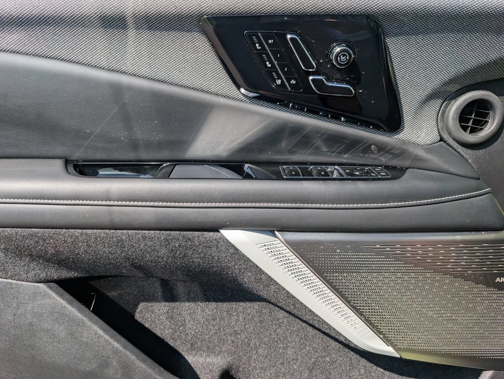 New 2027 Citron Tricoat Cadillac Premium Sport image 15