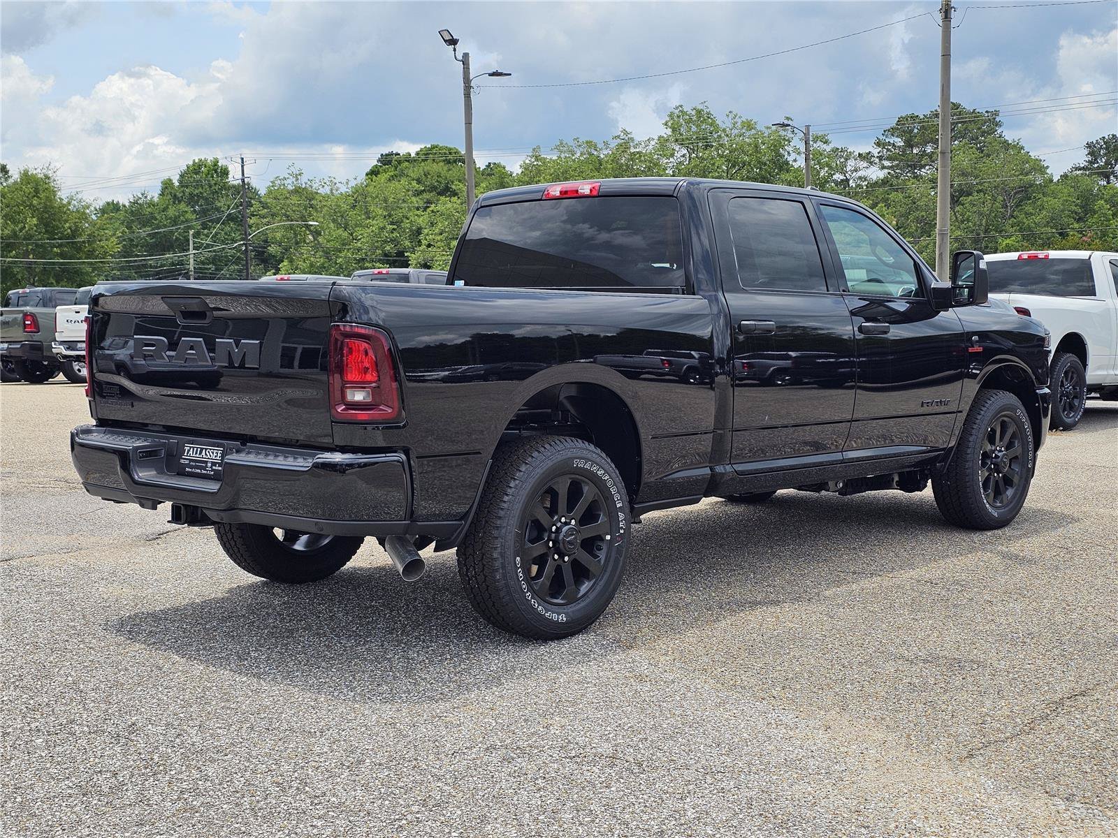 New 2026 Diamond Black Crystal Pearlcoat Ram Big Horn image 10