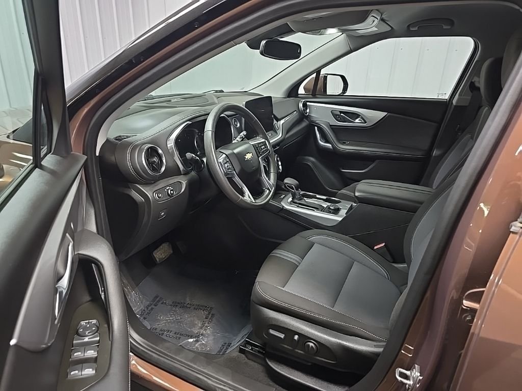 Used 2023 Bronze Metallic Chevrolet LT image 28