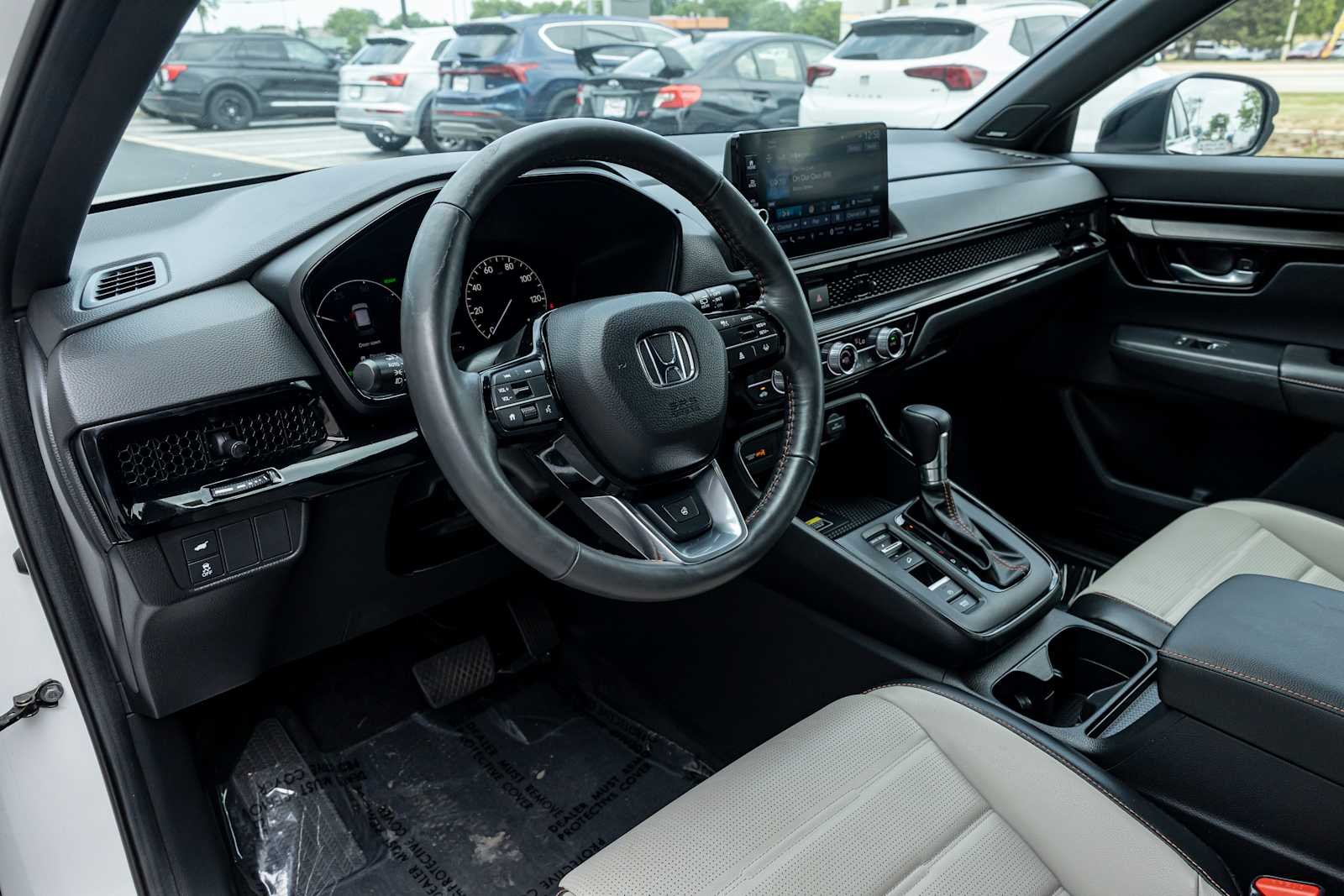 Used 2023 Platinum White Pearl Honda Sport Touring image 14