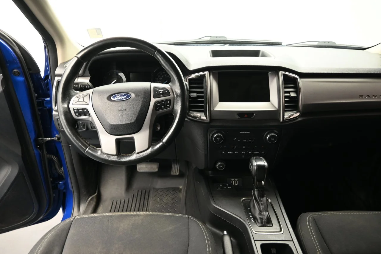 Used 2019 Lightning Blue Metallic Ford XLT image 24