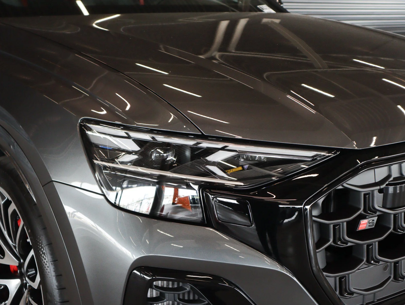 New 2026 Daytona Gray Pearl Effect Audi Prestige image 30