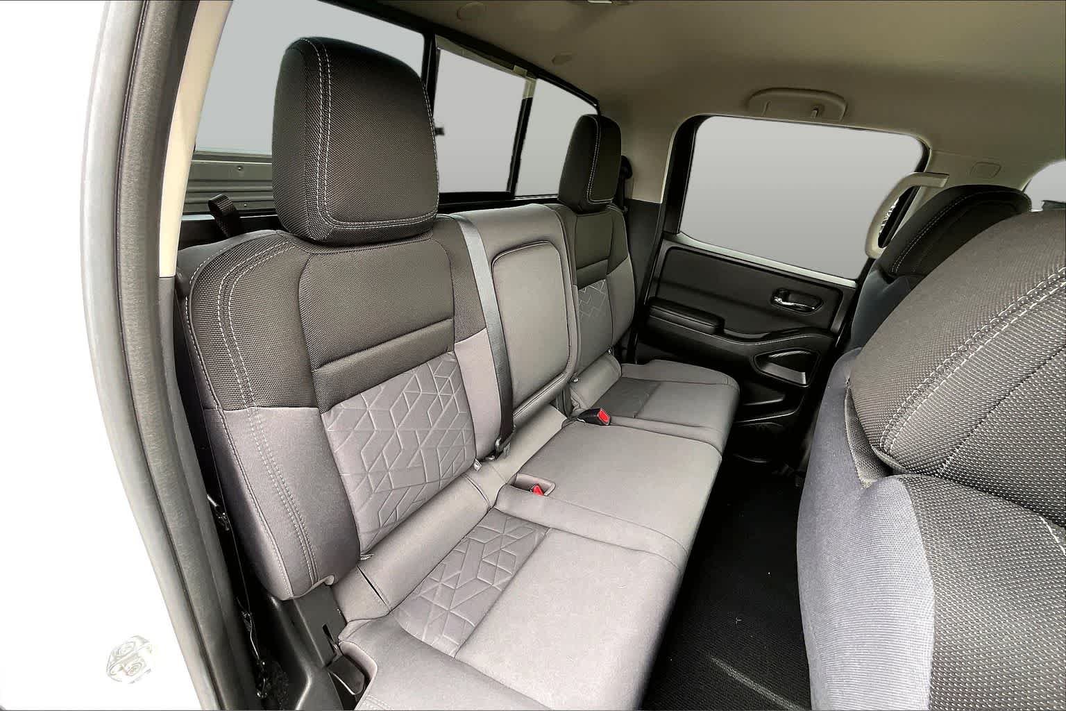 Used 2025 Glacier White Nissan SV image 18