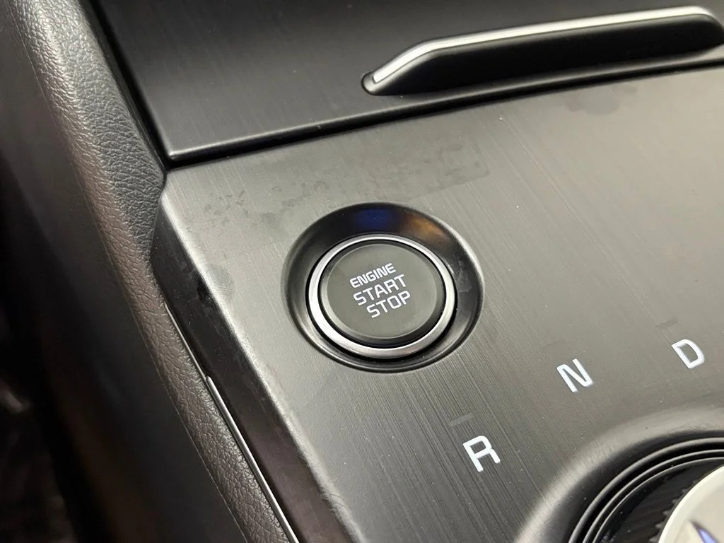 New 2027 Gravity Gray Kia LX image 28