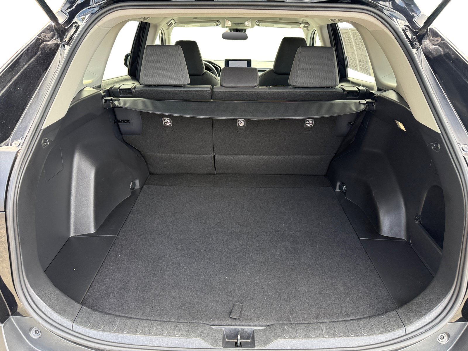 Used 2025 Midnight Black Metallic Toyota XLE image 17
