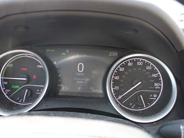 Certified Used 2024 Pearl Toyota XLE image 9