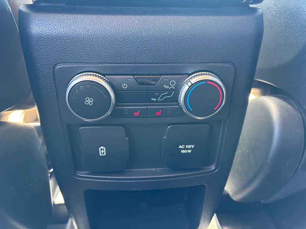 Used 2020 White Ford Limited image 22