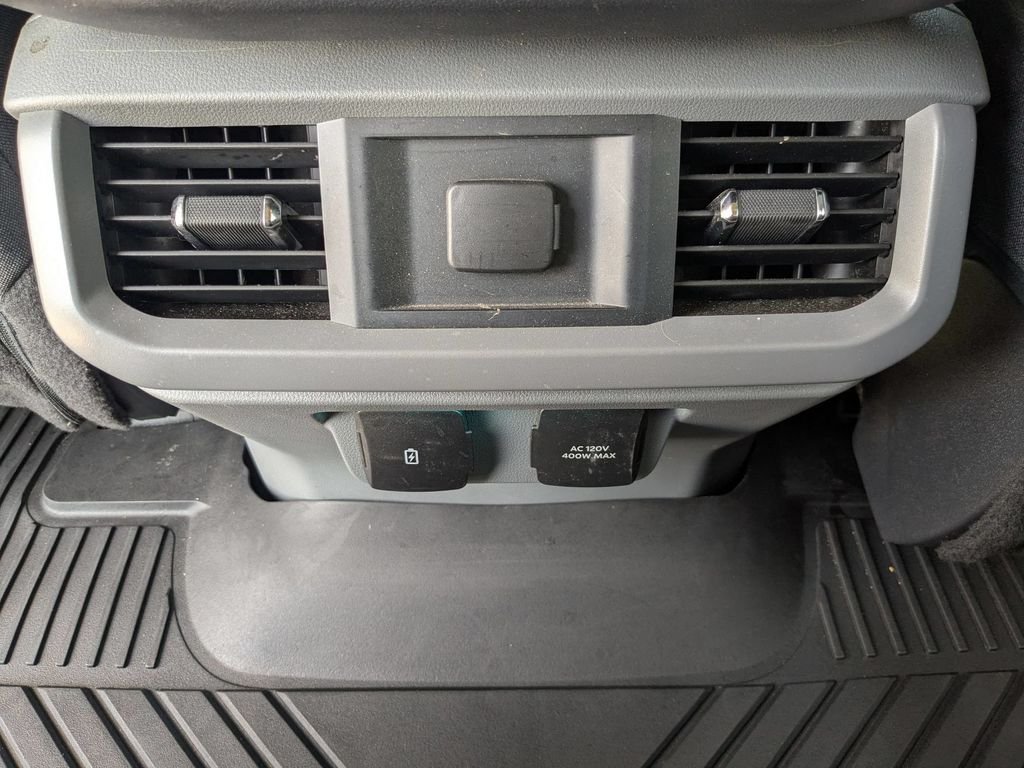 Used 2024 Black Ford XLT image 20