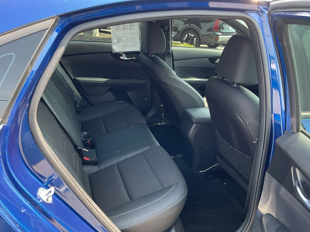 Used 2020 Deep Sea Blue Kia GT-Line image 15