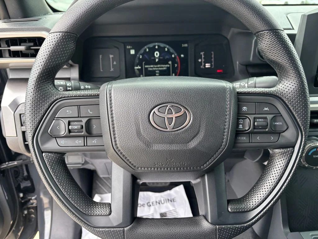 2025 Toyota Tacoma SR5 - Photo 37