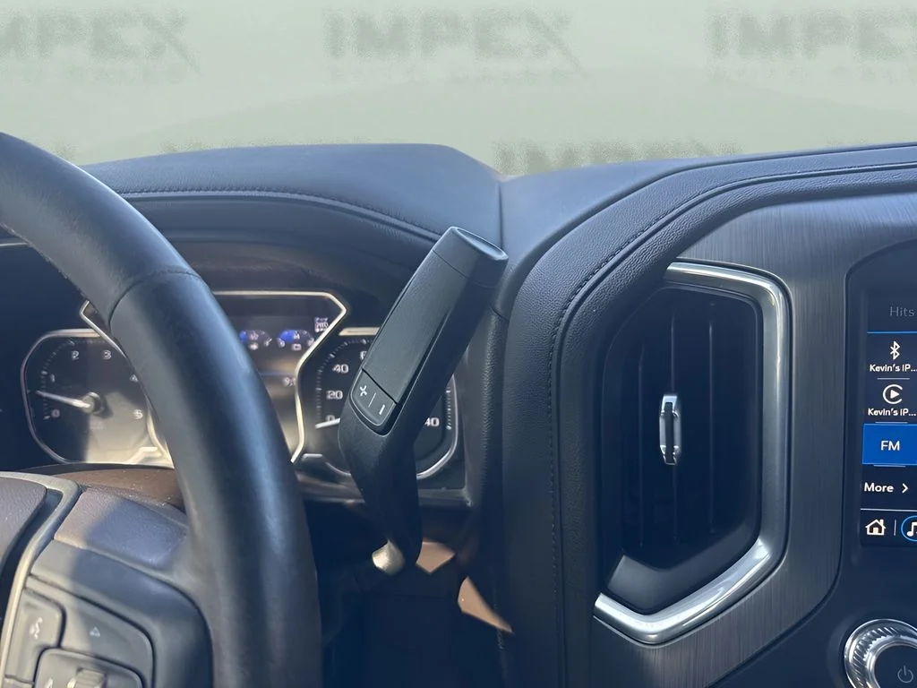 Used 2021 White GMC Denali image 19