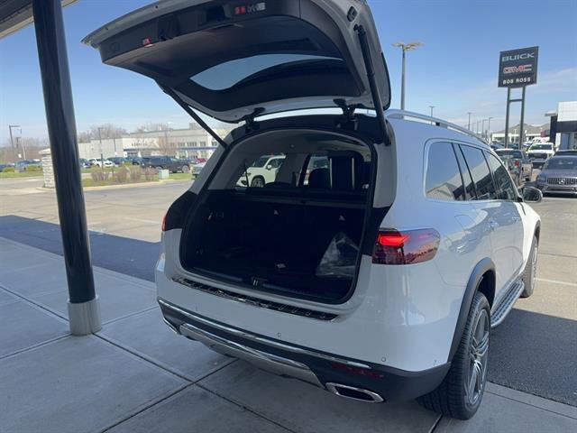 New 2026 Polar White Mercedes-Benz GLS 450 image 30
