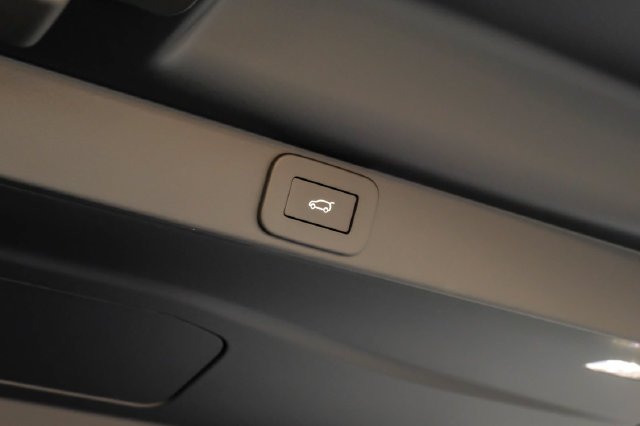 2026 Land Rover Range Rover SE - Photo 64