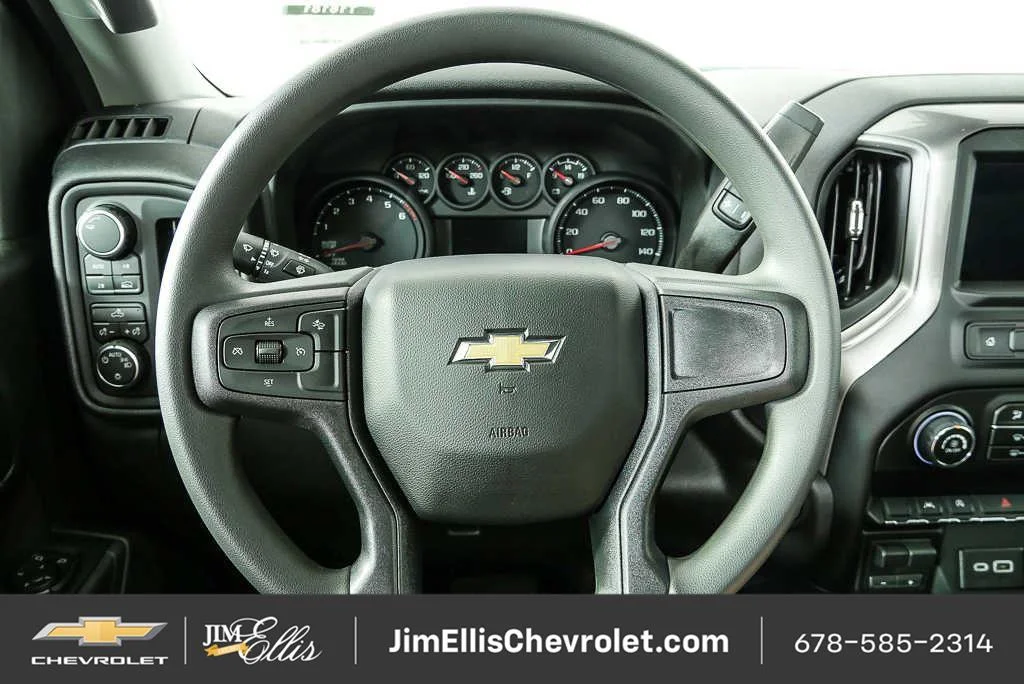 New 2026 Summit White Chevrolet WT image 9