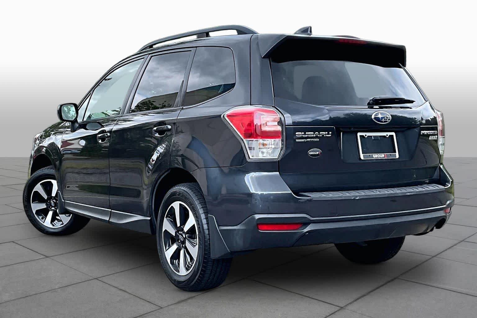 Used 2017 Dark Gray Metallic Subaru Premium image 12