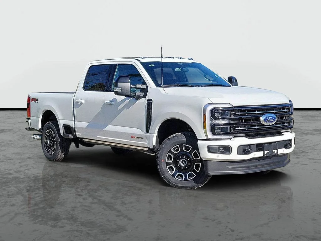 New 2026 Star White Metallic Tri-Coat Ford F-350® Platinum® image 1
